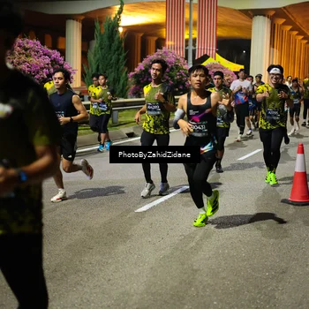 Runner Photo 6408434
