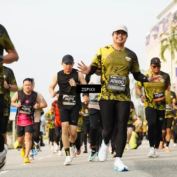 Runner Photo 6408447