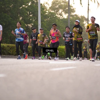 Runner Photo 6408452