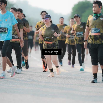 Runner Photo 6408459