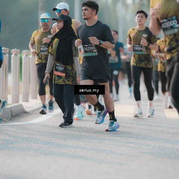 Runner Photo 6408494