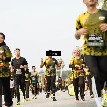 Runner Photo 6408504