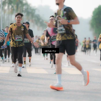 Runner Photo 6408515