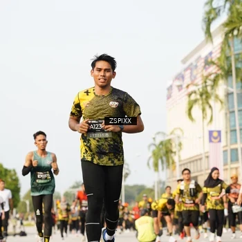 Runner Photo 6408565