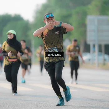 Runner Photo 6408572