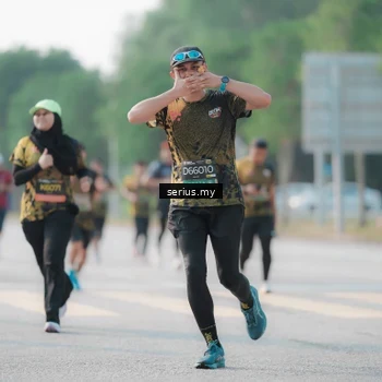 Runner Photo 6408573