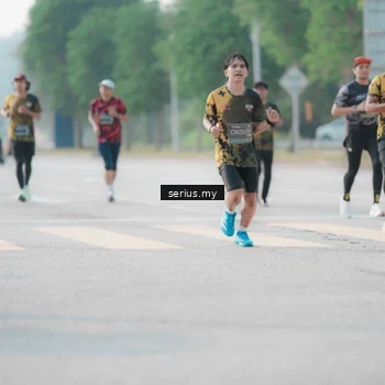 Runner Photo 6408579