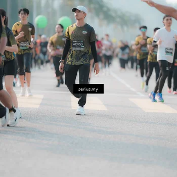 Runner Photo 6408614