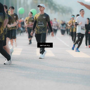 Runner Photo 6408615