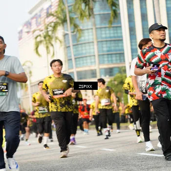 Runner Photo 6408636