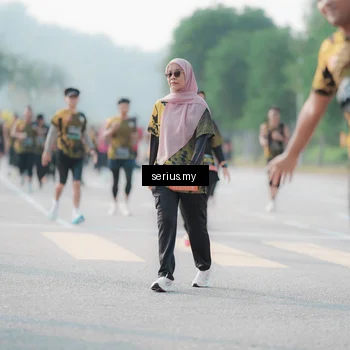 Runner Photo 6408641