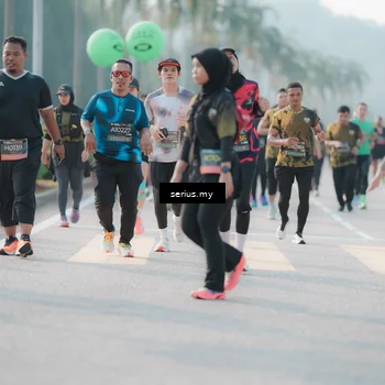 Runner Photo 6408667