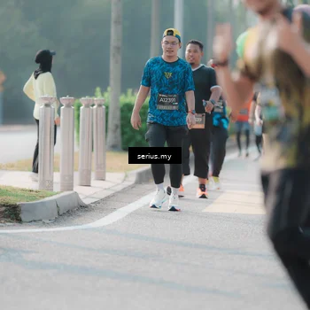 Runner Photo 6408678