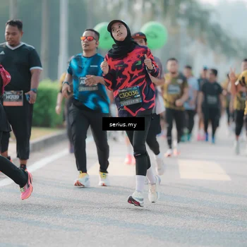 Runner Photo 6408689
