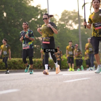 Runner Photo 6408694
