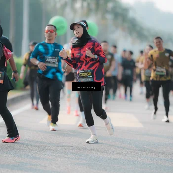 Runner Photo 6408699