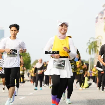 Runner Photo 6408712