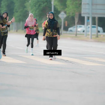 Runner Photo 6408724