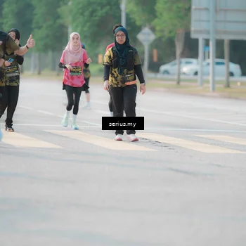 Runner Photo 6408725
