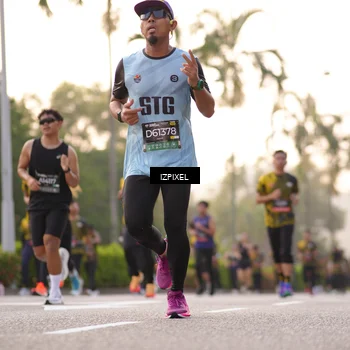 Runner Photo 6408745
