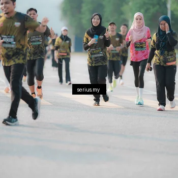Runner Photo 6408750