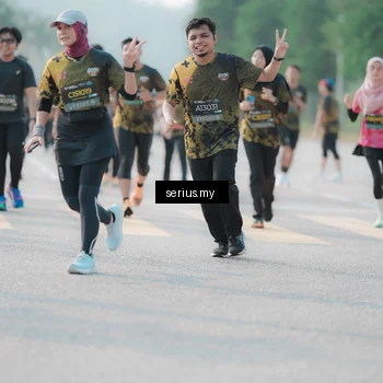 Runner Photo 6408758