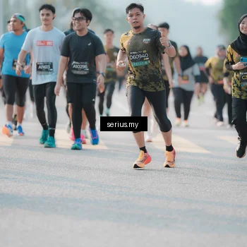 Runner Photo 6408763