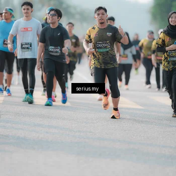Runner Photo 6408774