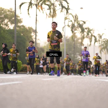 Runner Photo 6408782