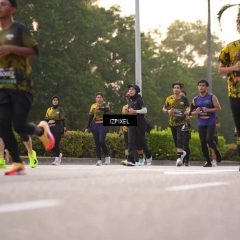 Runner Photo 6408855