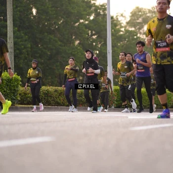 Runner Photo 6408891