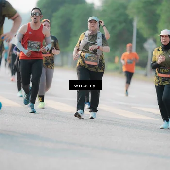 Runner Photo 6409002