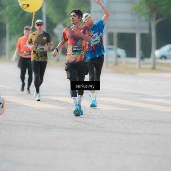 Runner Photo 6409172
