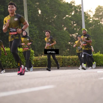 Runner Photo 6409200