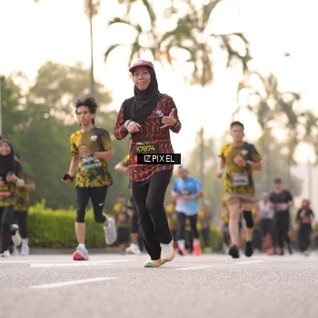 Runner Photo 6409301