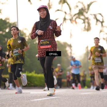 Runner Photo 6409347