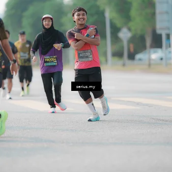Runner Photo 6409354