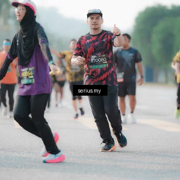 Runner Photo 6409378