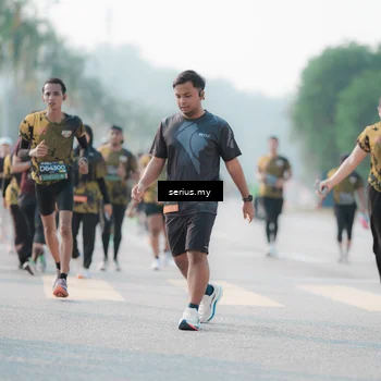 Runner Photo 6409413