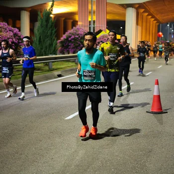 Runner Photo 6410075
