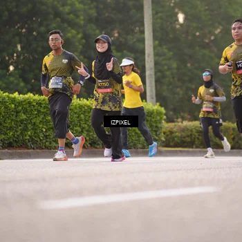 Runner Photo 6410084