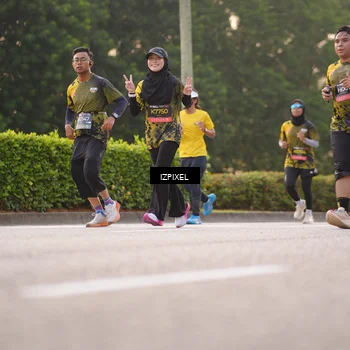 Runner Photo 6410086