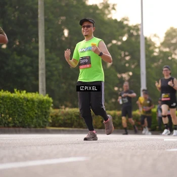 Runner Photo 6410112