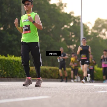 Runner Photo 6410143