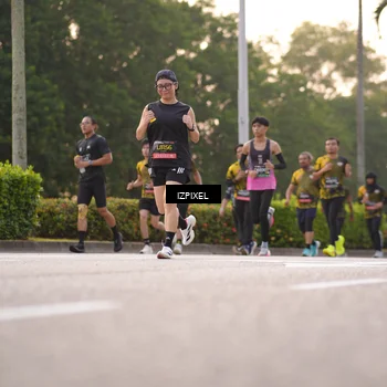 Runner Photo 6410182