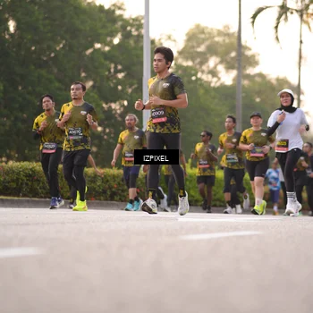 Runner Photo 6410260