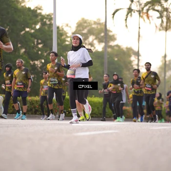 Runner Photo 6410305