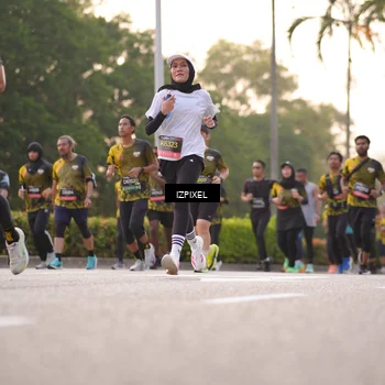 Runner Photo 6410310
