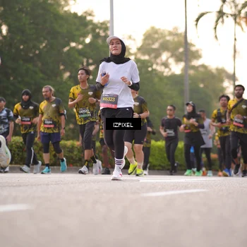 Runner Photo 6410342