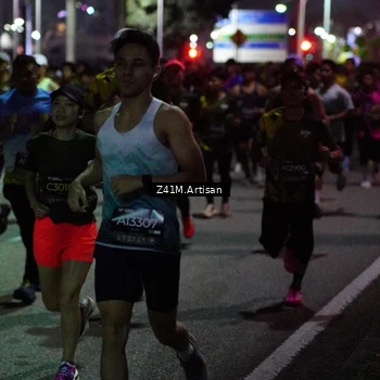 Runner Photo 6410357